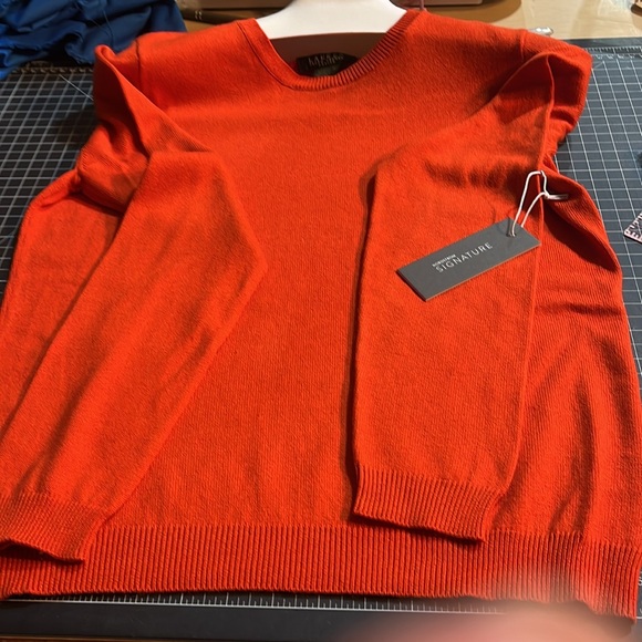 Persimmon colored silk and cashmere sweater - Picture 6 of 6